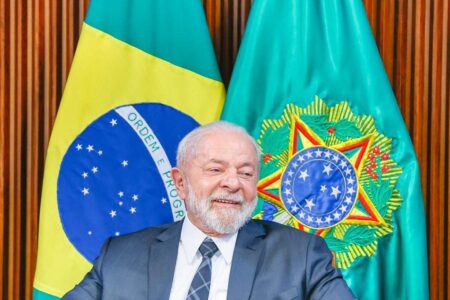 GOVERNO LULA É APROVADO POR 37% E REPROVADO POR 27%, APONTA DATAFOLHA
