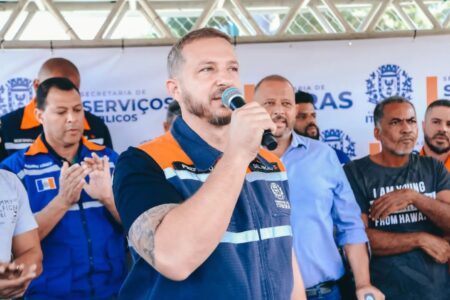 MARCELO DELAROLI INAUGURA QUADRA E REVITALIZAÇÃO DE PRAÇA NO BAIRRO ESPERANÇA, NA RETA NOVA