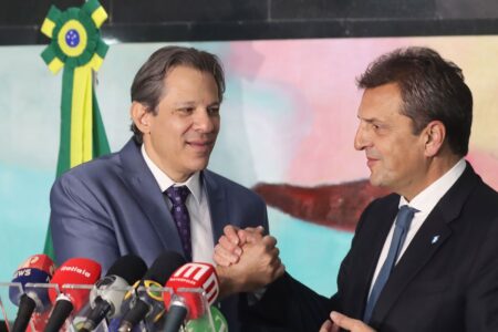 BRASIL E ARGENTINA NEGOCIAM ACORDO DE US$ 600 MILHÕES PARA EXPORTAÇÕES