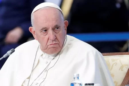 PAPA DENUNCIA “TERRÍVEL GUERRA MUNDIAL” CONTRA MEIO AMBIENTE E ANUNCIA NOVO DOCUMENTO