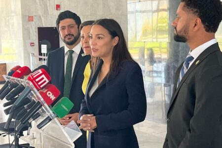 DEPUTADA OCASIO-CORTEZ, DOS EUA, SE REÚNE COM AMORIM NO PLANALTO E DEBATE MEIO AMBIENTE, DESENVOLVIMENTO E EXTREMA DIREITA