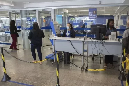 EM DOIS MESES, BANCOS RENEGOCIAM R$ 13 BILHÕES EM DÍVIDAS DO DESENROLA