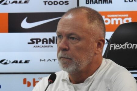 MANO MENEZES NÃO FICARÁ NO BANCO DE RESERVAS DO CORINTHIANS CONTRA O SÃO PAULO