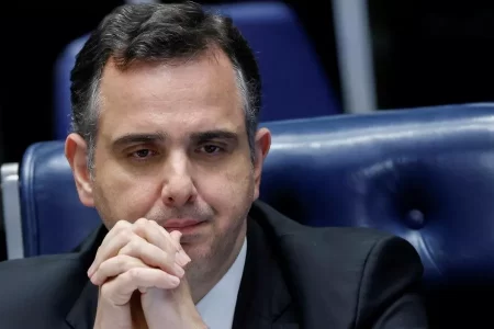 Senado retoma discussão de emenda constitucional para reduzir poderes do STF