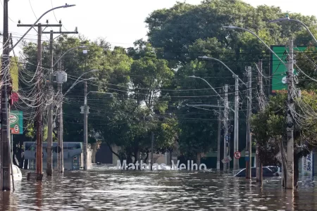 RS: EXÉRCITO AFASTA MILITARES POR COMPARTILHAMENTO DE INFORMAÇÃO FALSA