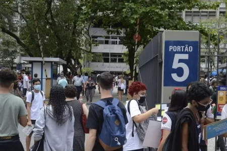 PRAZO PARA SE INSCREVER NO ENEM ACABA NESTA SEXTA. SAIBA COMO FAZER