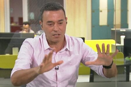 RIZEK VÊ BOTAFOGO COM MAIS REPERTÓRIO DO QUE DE PRIMEIRO TURNO HISTÓRICO E RESUME VITÓRIA SOBRE O FLUMINENSE: ‘DEU A LÓGICA’
