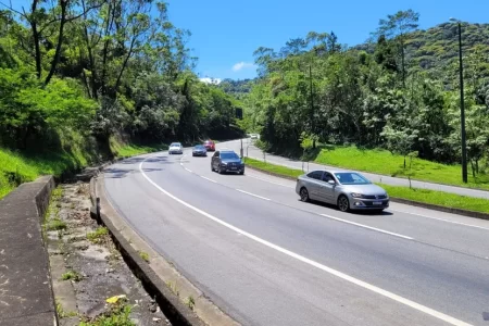 JUSTIÇA DETERMINA QUE CONCER PARE DE ADMINISTRAR TRECHO DA BR-040 NA SERRA DE PETRÓPOLIS