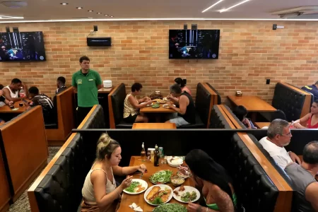 DIA DOS PAIS DEVE ELEVAR EM 20% FATURAMENTO DE BARES E RESTAURANTES