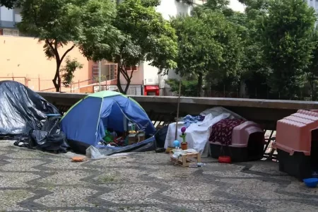 QUASE 200 MIL BRASILEIROS VIVEM EM DOMICÍLIOS IMPROVISADOS E ABRIGOS, DIZ CENSO