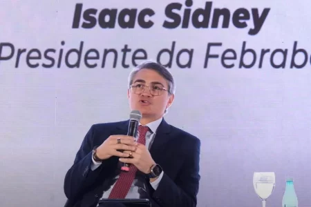PRESIDENTE DA FEBRABAN DEFENDE BLOQUEIO DE CARTÕES PARA PAGAR APOSTAS EM BETS