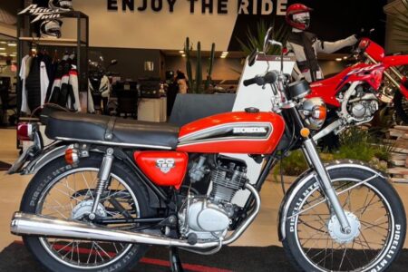 RECREIO RECEBE EXPOSIÇÃO DE MOTOS CLÁSSICAS