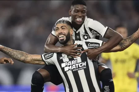 BOTAFOGO GOLEIA O PEÑAROL POR 5 A 0 E COLOCA O PÉ NA FINAL DA LIBERTADORES