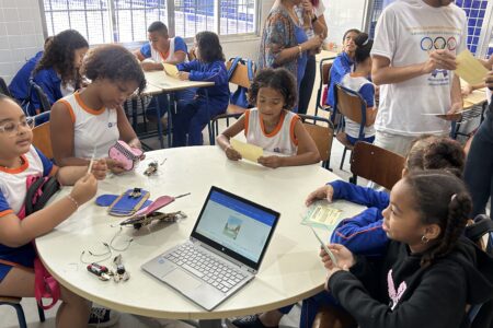 SEMANA NACIONAL DE CIÊNCIA E TECNOLOGIA UNE IDEIAS INOVADORAS PARA O MEIO AMBIENTE EM QUEIMADOS