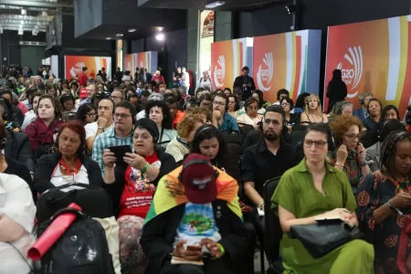 MOVIMENTOS PEDEM REFORMA INADIÁVEL DA ONU E TAXAÇÃO DOS SUPER-RICOS