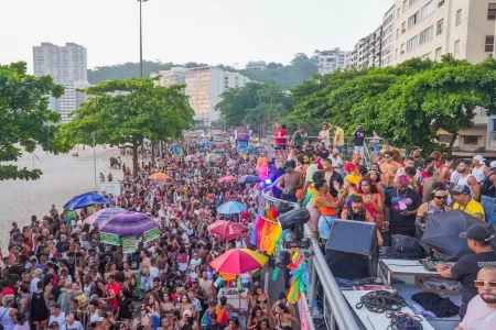 PARADA DO ORGULHO LGBTQIA+ DE NITERÓI ACONTECE NESSE DOMINGO