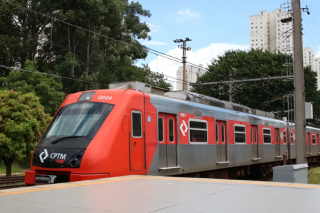 TRENS DA LINHA 11-CORAL TEM RESTRIÇÕES APÓS DESCARRILHAMENTO, DIZ CPTM
