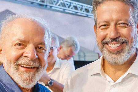 PRÓXIMO AO FIM DO MANDATO, LIRA COBRA ‘CHURRASQUINHO’ DE LULA PARA MELHORAR ARTICULAÇÃO POLÍTICA COM O GOVERNO