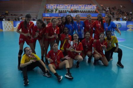 HANDEBOL FEMININO DE SÃO GONÇALO FATURA MEDALHA