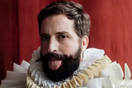 GREGÓRIO DUVIVIER ESTREIA “O CÉU DA LÍNGUA” NO RIO APÓS SUCESSO EM PORTUGAL