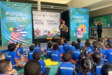 ESCOLA EM CASIMIRO DE ABREU RECEBERÁ MIL LIVROS E MOBÍLIA PARA SUA SALA DE LEITURA