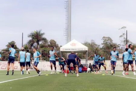 PRIORIDADE AO BRASILEIRO DEVE FAZER FLAMENGO POUPAR ATLETAS NA LIBERTADORES