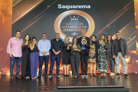 SAQUAREMA RECEBE SELO OURO DO SEBRAE NA PREMIAÇÃO DA SALA DO EMPREENDEDOR